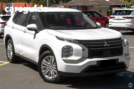 White 2024 Mitsubishi Outlander Wagon ES 5 Seat (2WD)