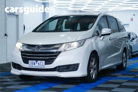 White 2016 Honda Odyssey Wagon VTI