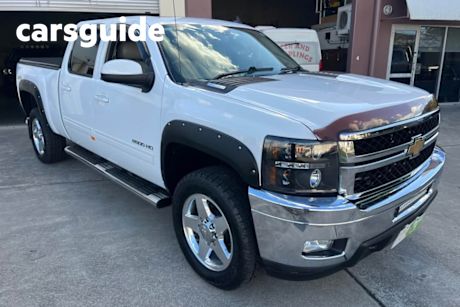 White 2011 Chevrolet Silverado Ute Tray