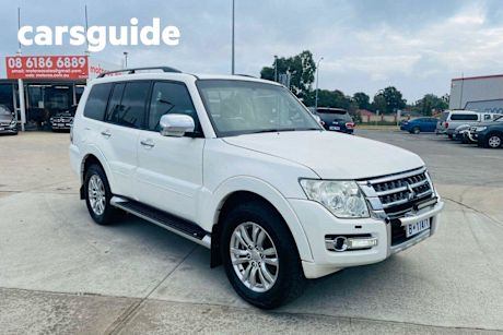 White 2014 Mitsubishi Pajero Wagon GLX LWB (4X4)
