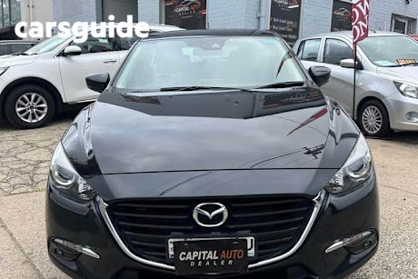 Black 2018 Mazda 3 Hatchback Touring (5YR)