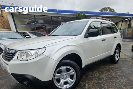 White 2010 Subaru Forester Wagon X SKI-FX