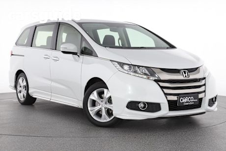 White 2018 Honda Odyssey Wagon VTI