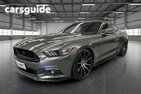 Silver 2017 Ford Mustang Coupe Fastback GT 5.0 V8