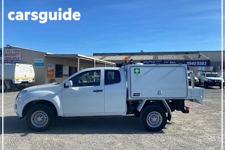 White 2016 Isuzu D-MAX Space Cab Chassis SX (4X4)