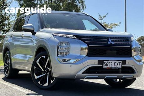 Silver 2023 Mitsubishi Outlander Wagon Exceed Tourer 7 Seat (awd)