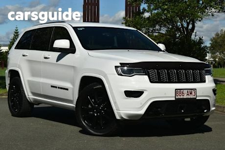 White 2020 Jeep Grand Cherokee Wagon Night Eagle (4X4)