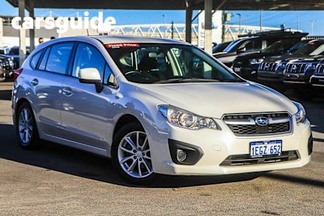 White 2013 Subaru Impreza Hatchback 2.0I (awd)
