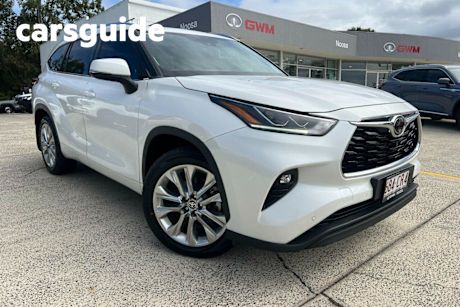 White 2021 Toyota Kluger Wagon Grande 2WD