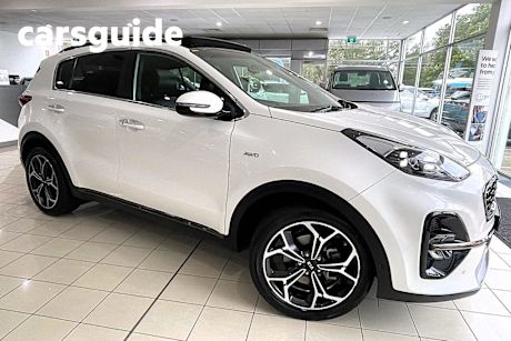 White 2020 Kia Sportage Wagon GT-Line (awd)