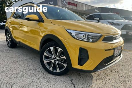 Yellow 2022 Kia Stonic Wagon Sport