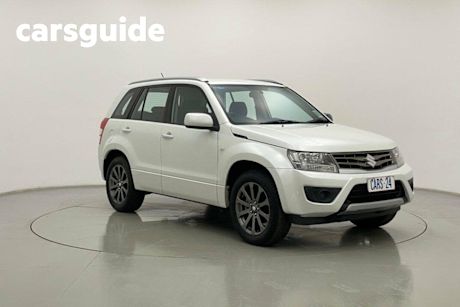 2017 Suzuki Grand Vitara Wagon Navigator (4X2)