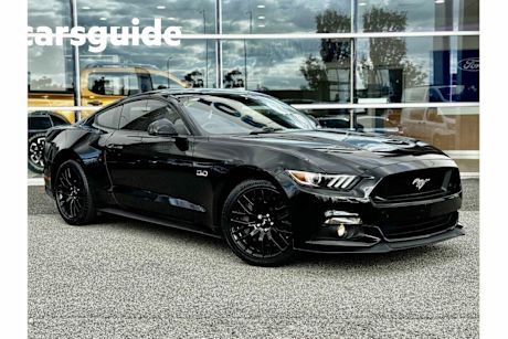 Black 2017 Ford Mustang Coupe Fastback GT 5.0 V8