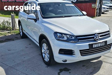 White 2012 Volkswagen Touareg Wagon 150 TDI