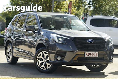 Grey 2021 Subaru Forester Wagon 2.5I (awd)