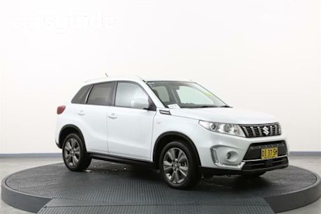 White 2024 Suzuki Vitara Wagon 1.6L