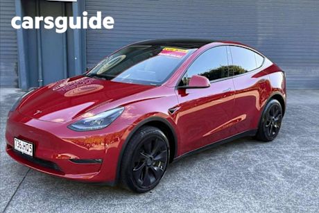 Red 2023 Tesla Model Y Wagon Long Range