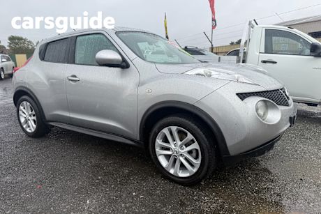 Silver 2013 Nissan Juke Wagon TI-S (awd)