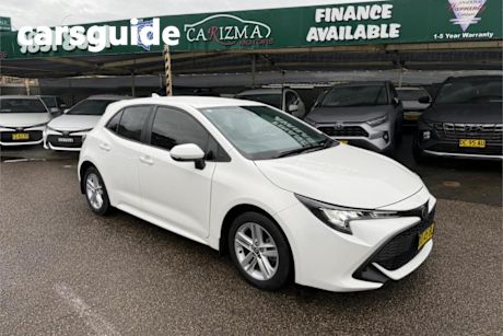 White 2022 Toyota Corolla Hatchback Ascent Sport
