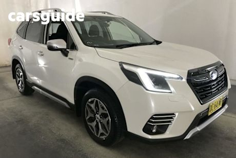 White 2022 Subaru Forester Wagon Hybrid L (awd)