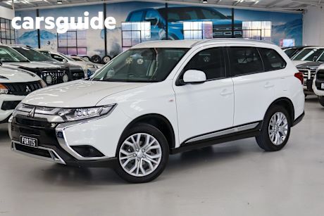 White 2020 Mitsubishi Outlander Wagon ES Adas 5 Seat (awd)