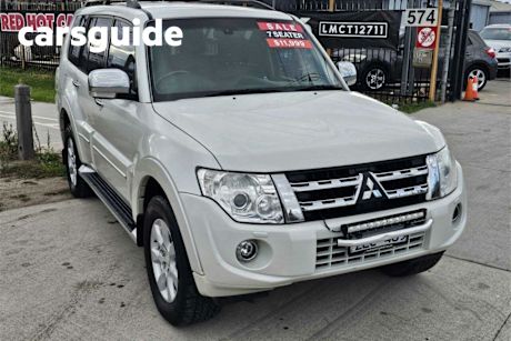 White 2011 Mitsubishi Pajero Wagon Exceed LWB (4X4)