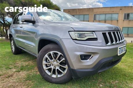 Silver 2015 Jeep Grand Cherokee Wagon Laredo (4X2)