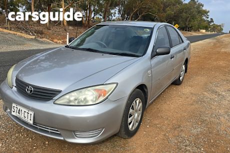 Silver 2005 Toyota Camry Sedan Altise