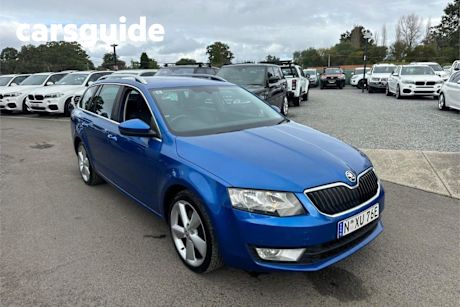 Blue 2013 Skoda Octavia Wagon 132 TSI Elegance