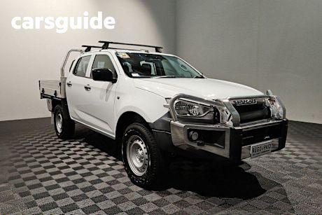 White 2021 Isuzu D-MAX Crew Cab Chassis SX (4X4)