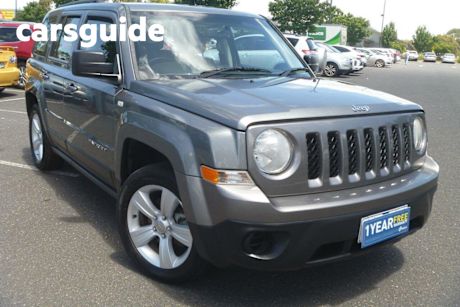 Grey 2013 Jeep Patriot Wagon Sport (4X2)