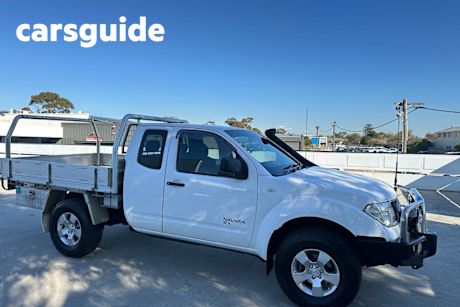 White 2012 Nissan Navara King Cab Chassis RX (4X4)