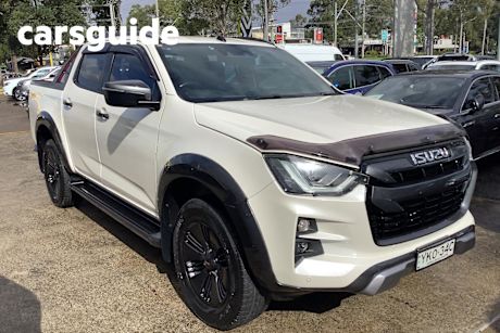 White 2020 Isuzu D-MAX Crew Cab Utility X-Terrain (4X4)