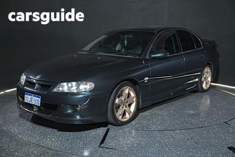 Grey 2001 HSV Clubsport Sedan R8