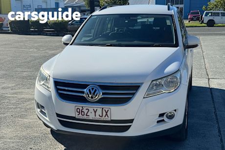 White 2009 Volkswagen Tiguan Wagon 125 TSI