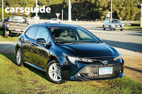 Black 2019 Toyota Corolla Hatchback SX (hybrid)