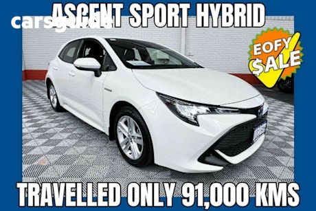 White 2019 Toyota Corolla Hatchback Ascent Sport (hybrid)