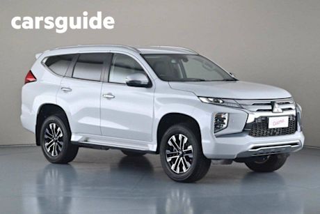 White 2023 Mitsubishi Pajero Sport Wagon Exceed (4WD) 7 Seat