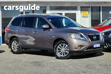 Brown 2014 Nissan Pathfinder Wagon ST Hybrid (4X2)