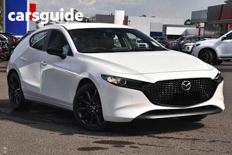 White 2024 Mazda 3 Hatchback G25 Evolve SP Vision