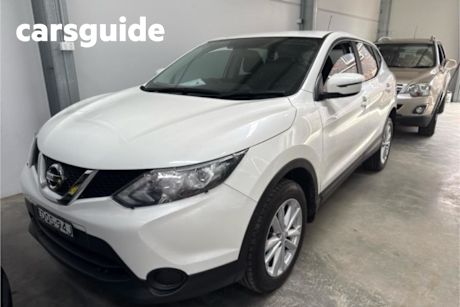 White 2017 Nissan Qashqai Wagon ST (4X2)