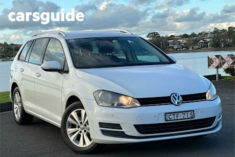 White 2014 Volkswagen Golf Wagon 90 TSI Comfortline