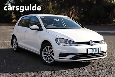 White 2018 Volkswagen Golf Hatchback 110 TSI