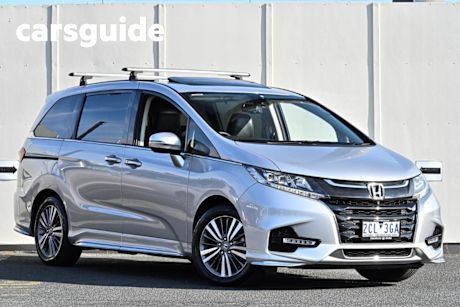 Silver 2018 Honda Odyssey Wagon VTI-L