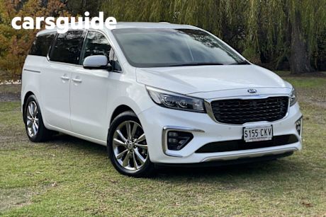 White 2019 Kia Carnival Wagon Platinum