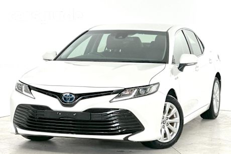White 2020 Toyota Camry Sedan Ascent