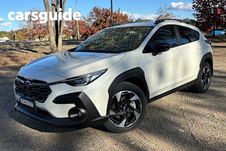 White 2024 Subaru Crosstrek Wagon AWD 2.0S