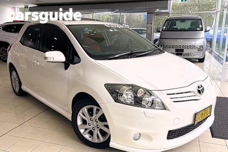 White 2012 Toyota Corolla Hatchback Levin ZR