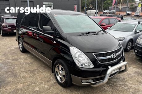 Black 2010 Hyundai Imax Wagon