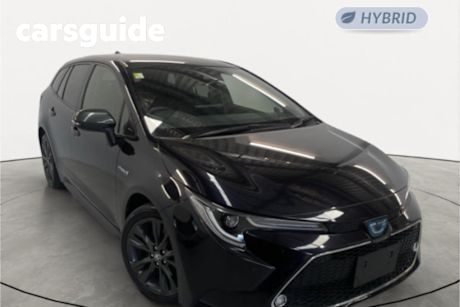 Black 2020 Toyota Corolla Hatchback SX (hybrid)